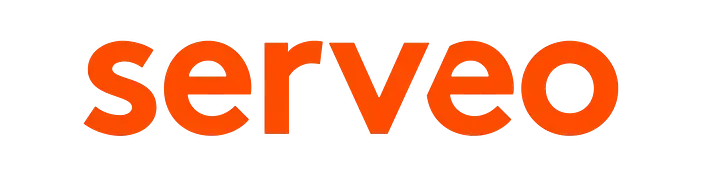La palabra Serveo está escrita en naranja sobre un fondo blanco.