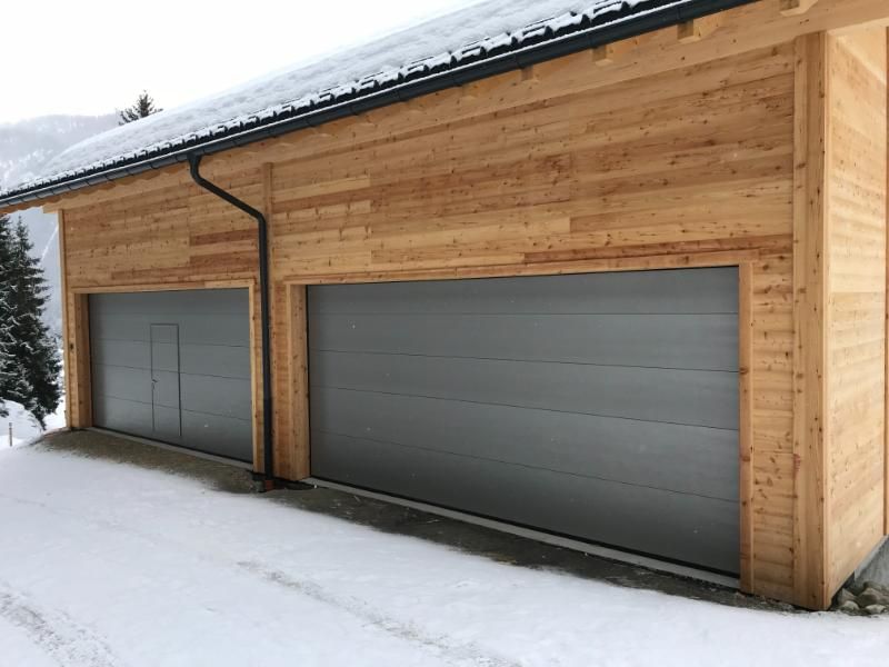 Porte de garage privé