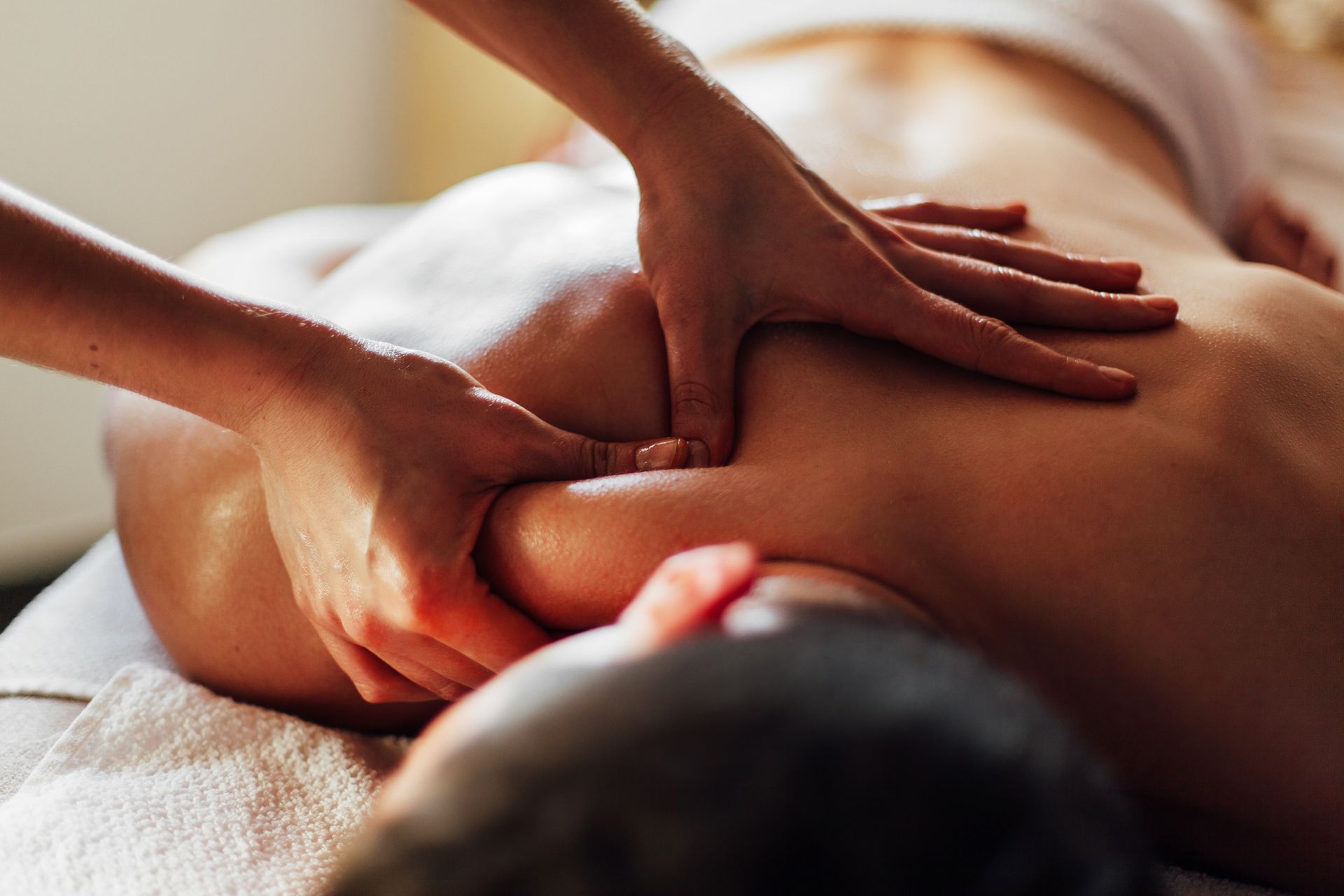 Massage d'une omoplate