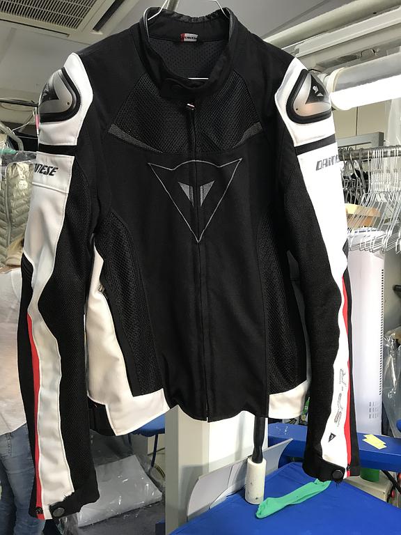 Nettoyage de blouson de moto