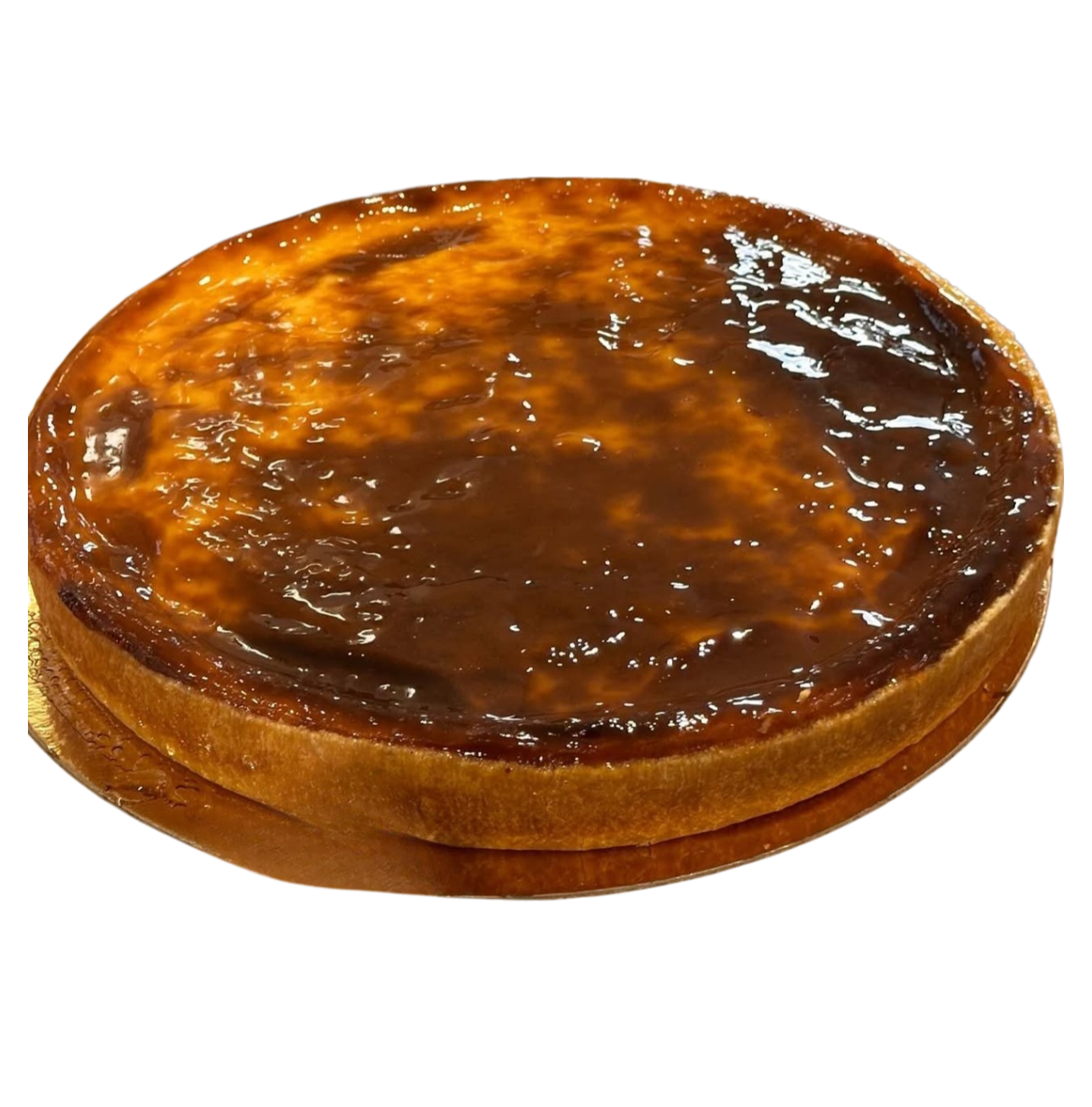 Tarte à la crème caramélisée sur une croûte dorée.