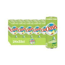 Un carton de canettes de jus de pomme et de poire Oasis dans un emballage vert, dont une canette debout.