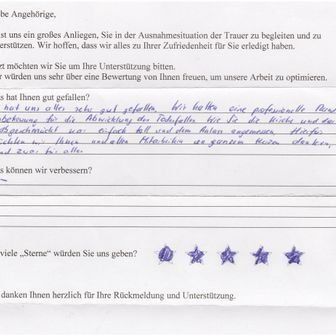Handschriftliches Feedbackformular; positive Bewertung mit 4 Sternen.