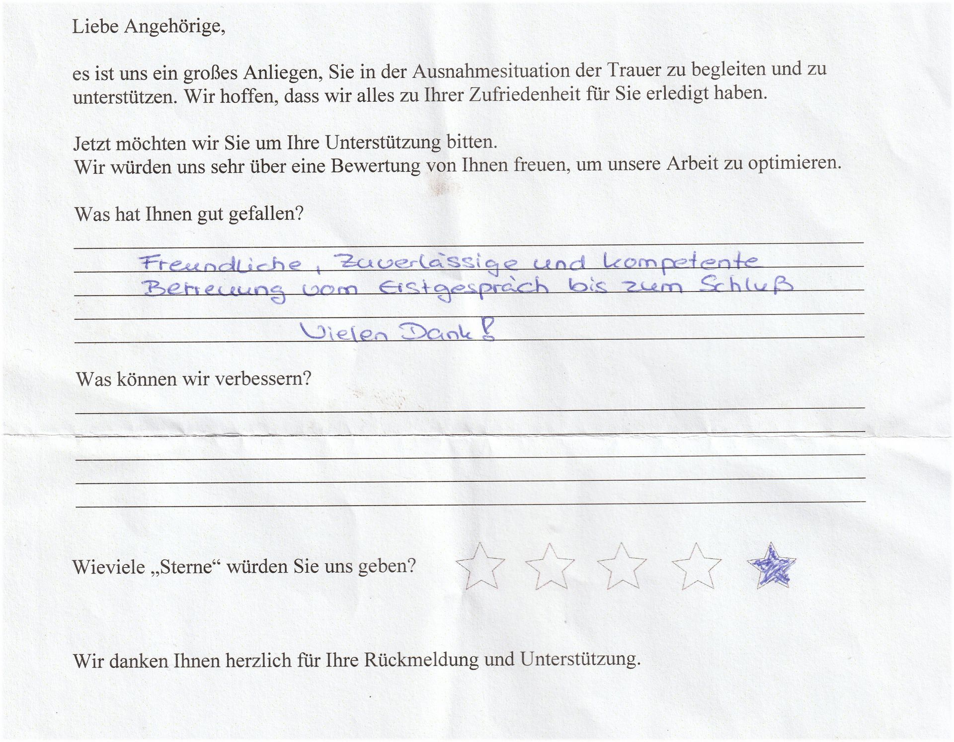 Feedback-Formular mit handgeschriebenem deutschem Text. Positive Kommentare, 4-Sterne-Bewertungen und Dankesnachrichten sind sichtbar.