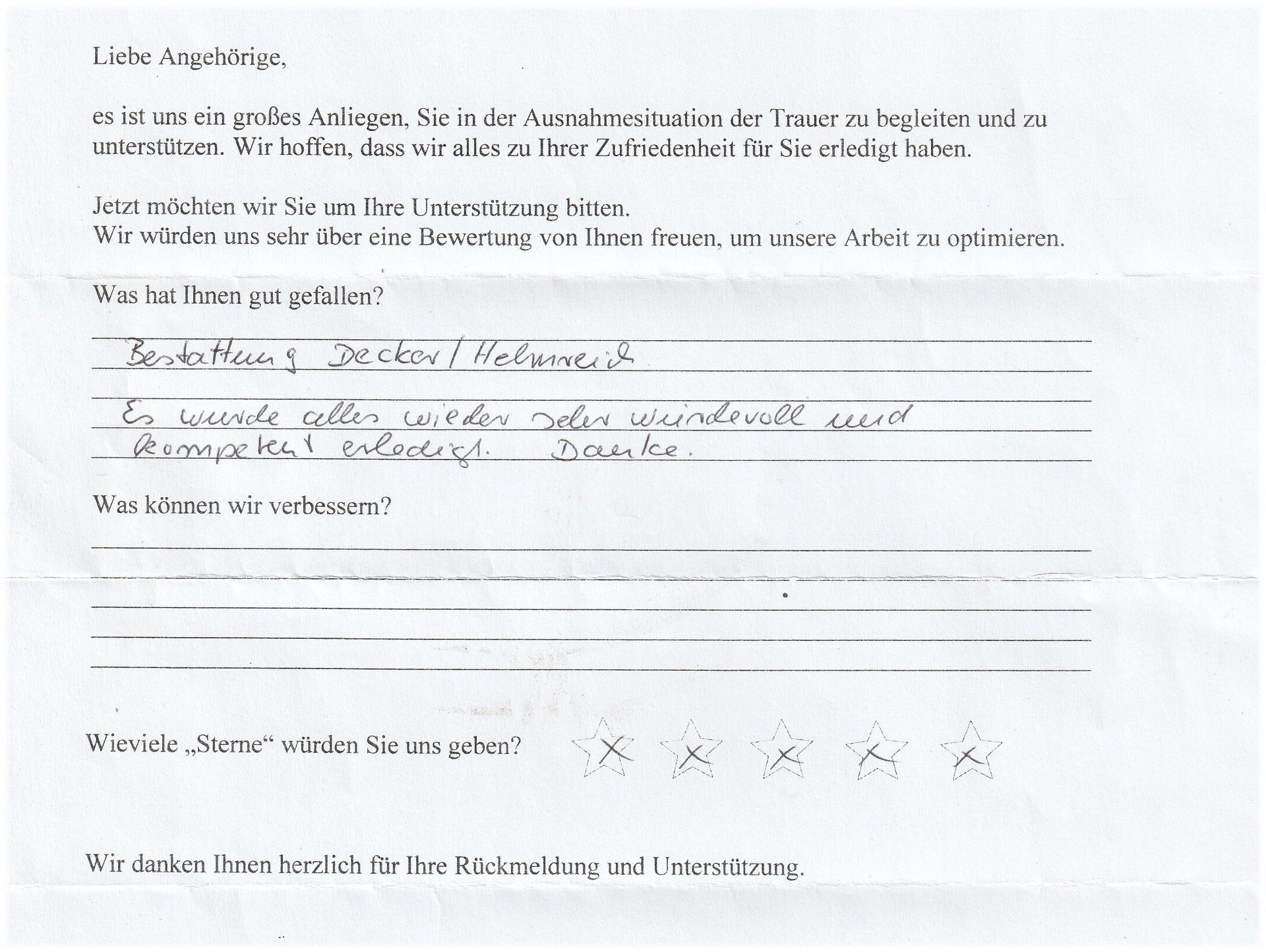 Handschriftliche Umfrage. Text in deutscher Sprache, Fragen nach Erfahrungen. Sterne werden zur Bewertung angekreuzt.