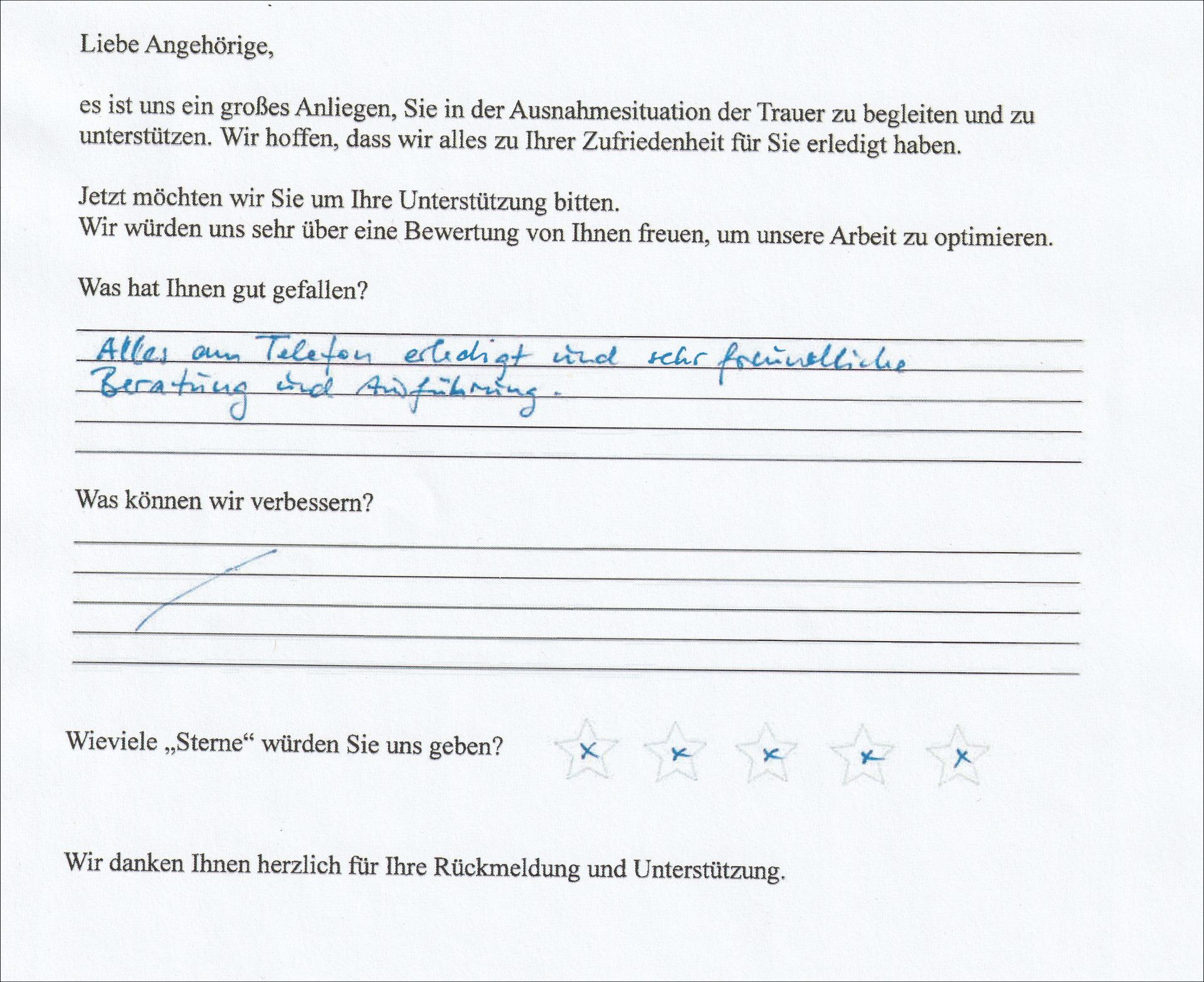 Ein handschriftliches Feedback-Formular. Der Text enthält Fragen dazu, was gut war und was verbessert werden könnte, sowie einen Bewertungsbereich.
