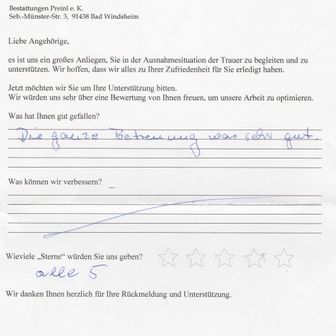 Handschriftlicher Kundenfeedbackbogen: „Die gesamte Betreuung war sehr gut. Volle 5 Sterne.“