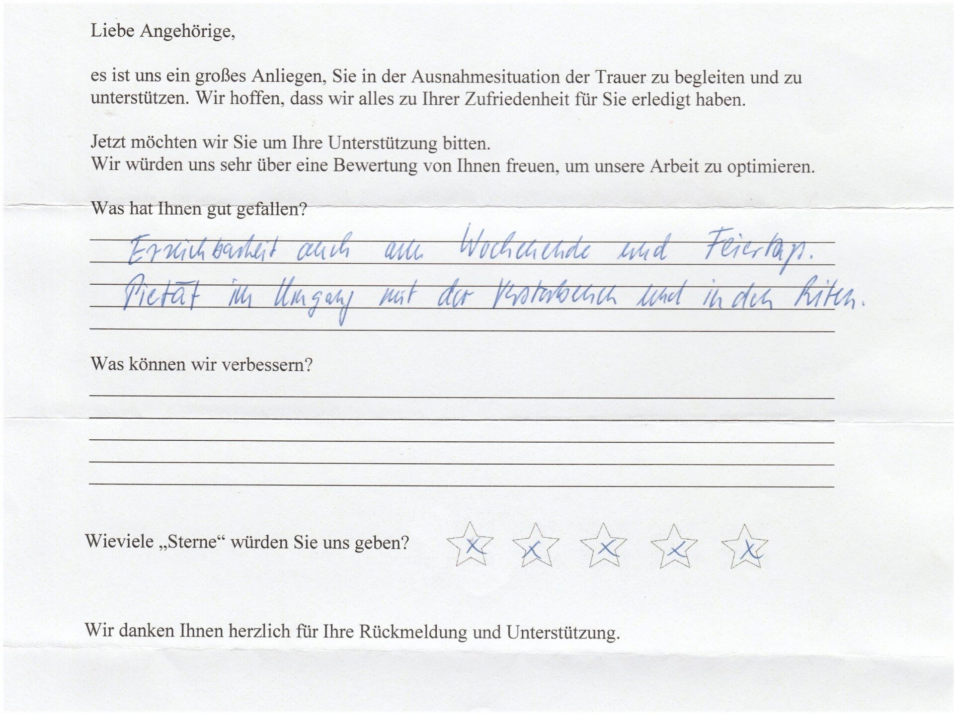 Handschriftliches Kundenfeedbackformular mit Sternebewertung und Platz für Kommentare.