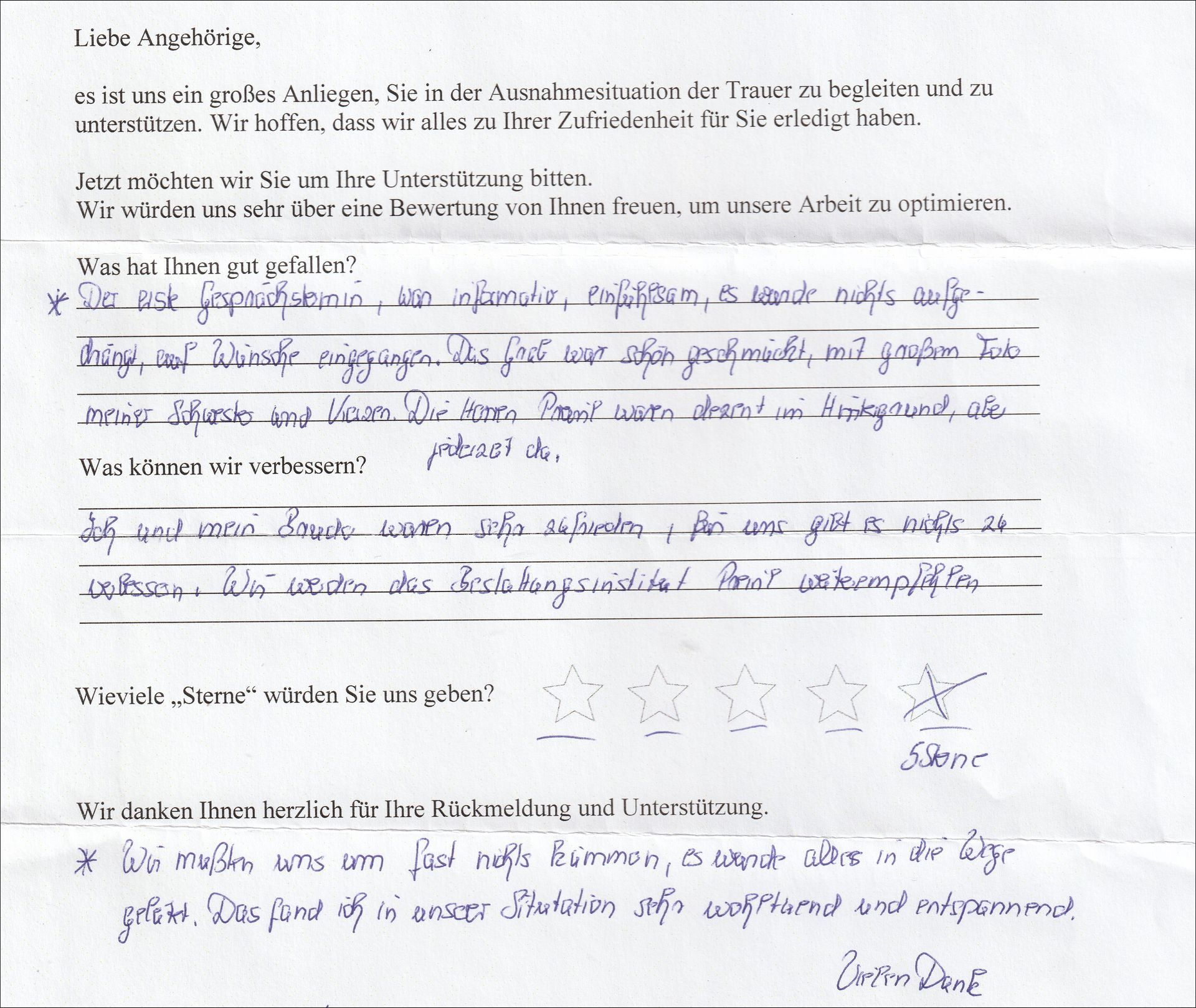 Handgeschriebener Brief mit deutschem Text und Sternebewertungen. Enthält Kundenfeedback.