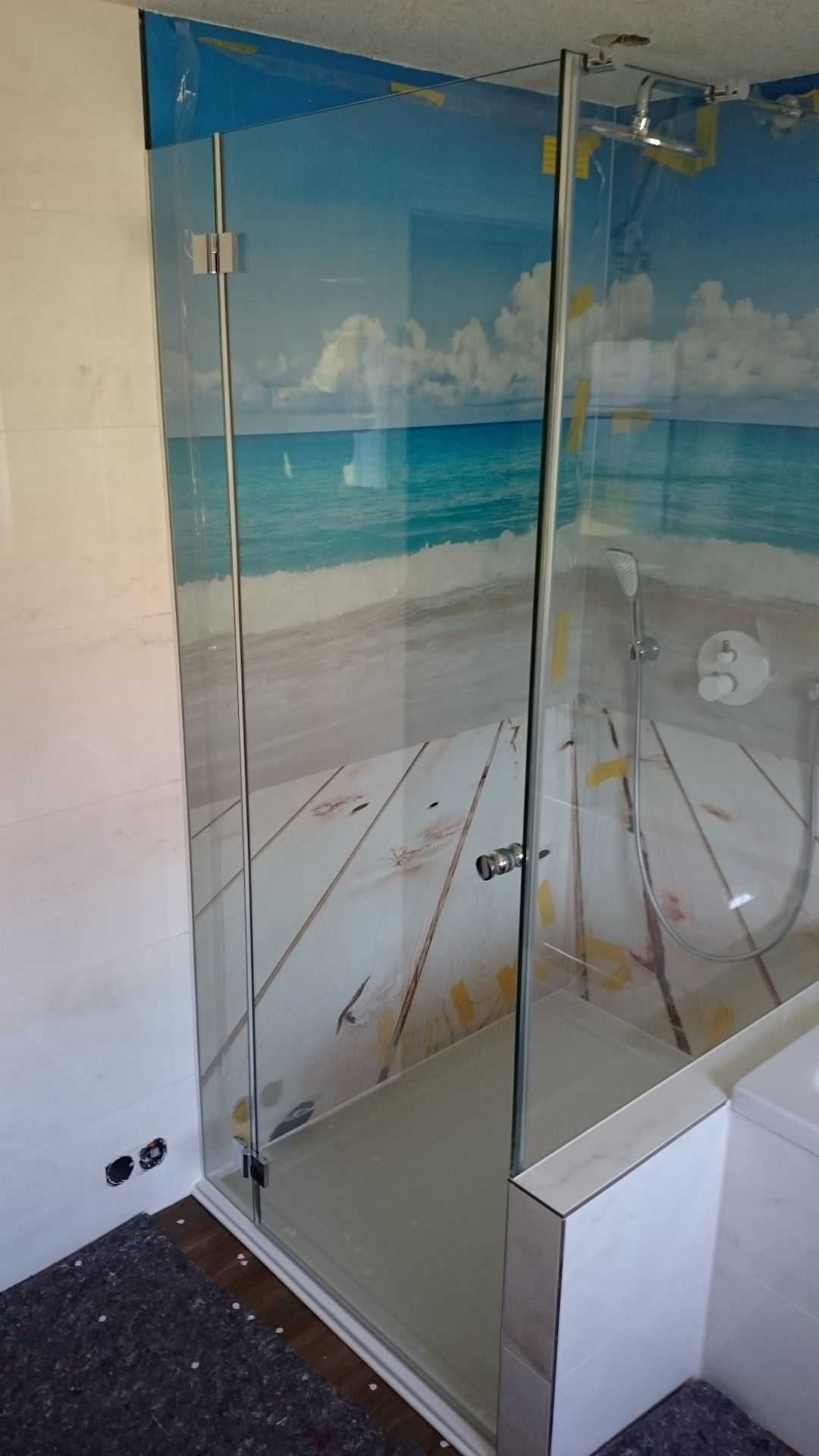 Ganzglasdusche mit Meerpanorama