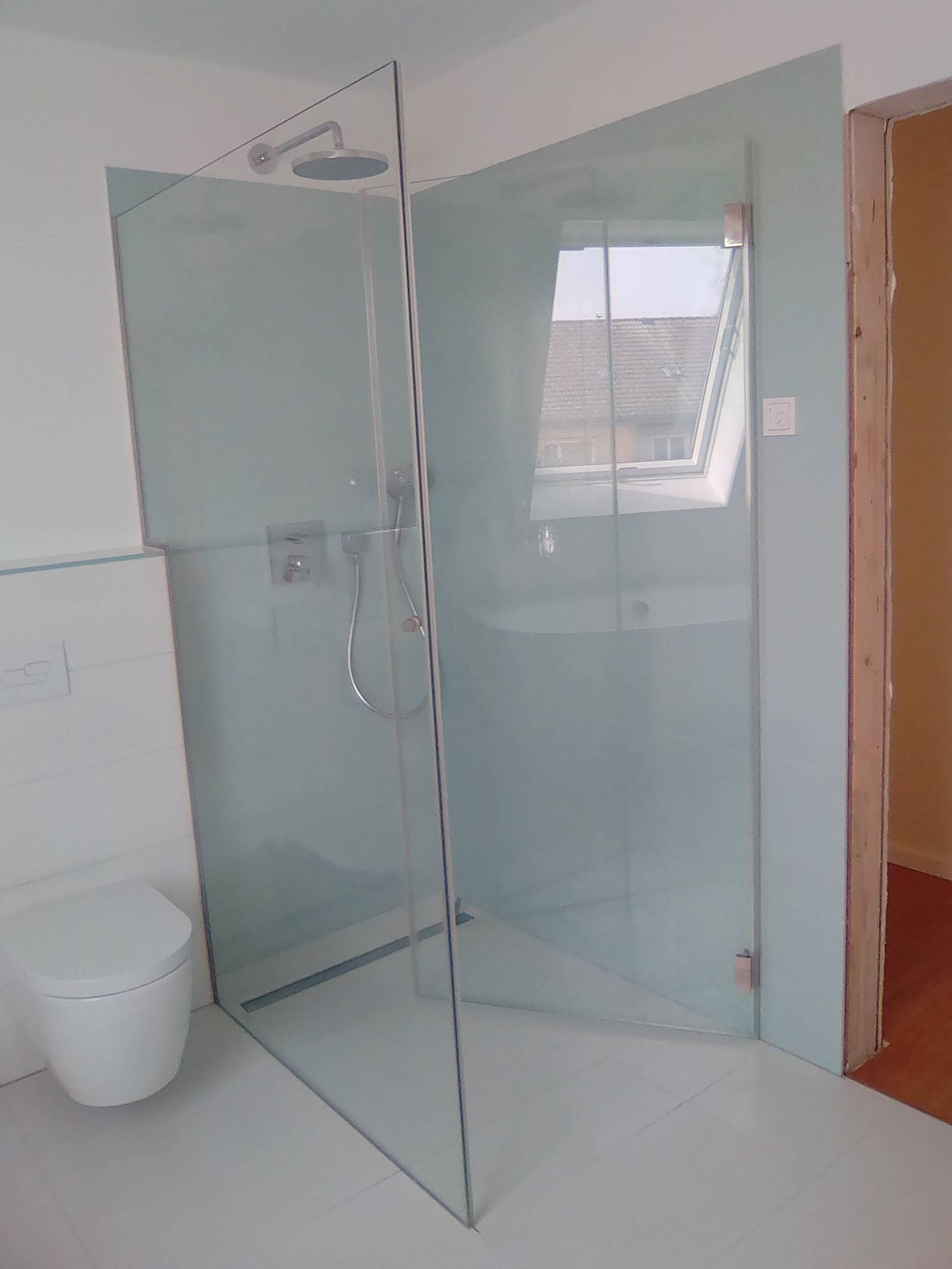 Ganzglasdusche Milchglas