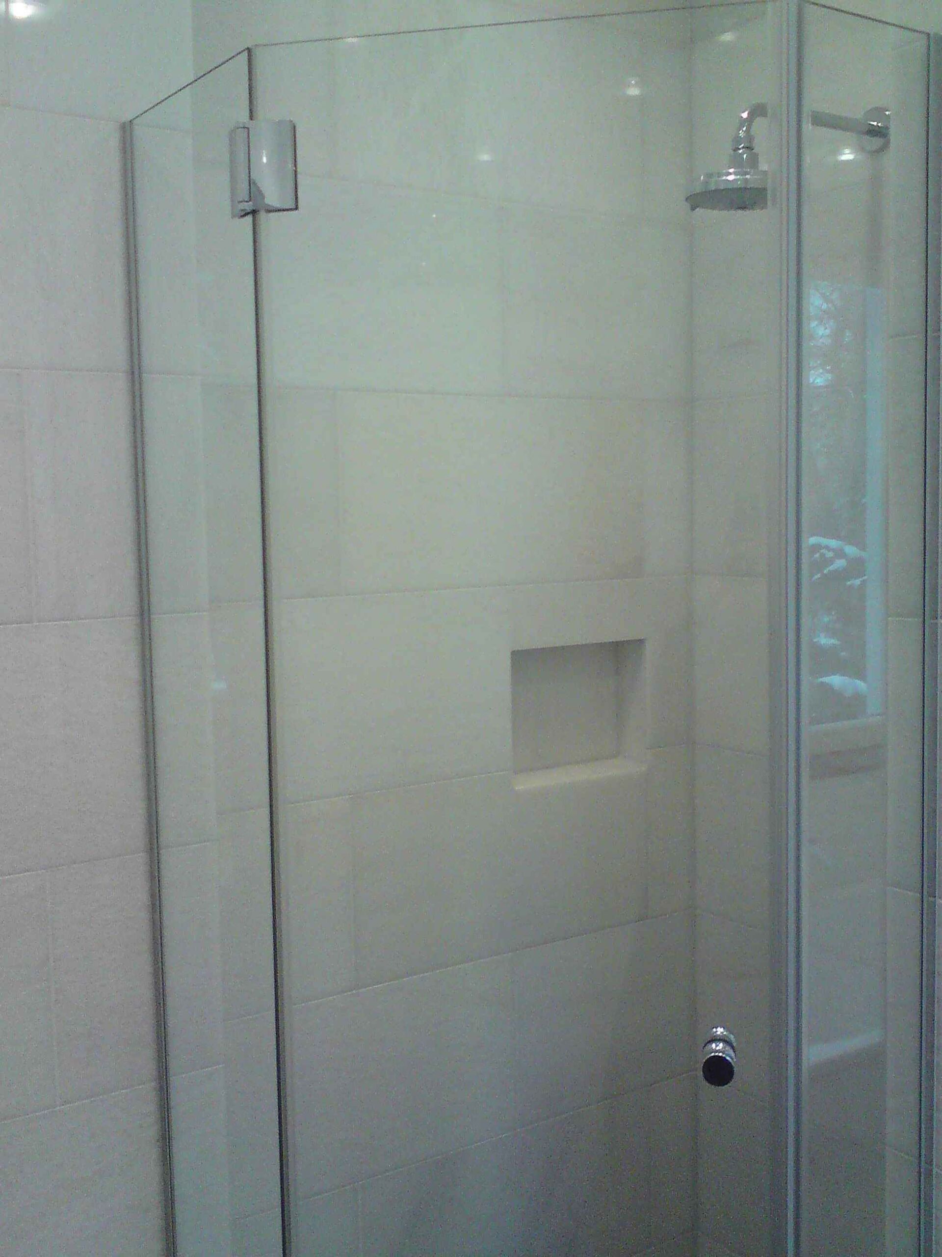Dusche aus Glas