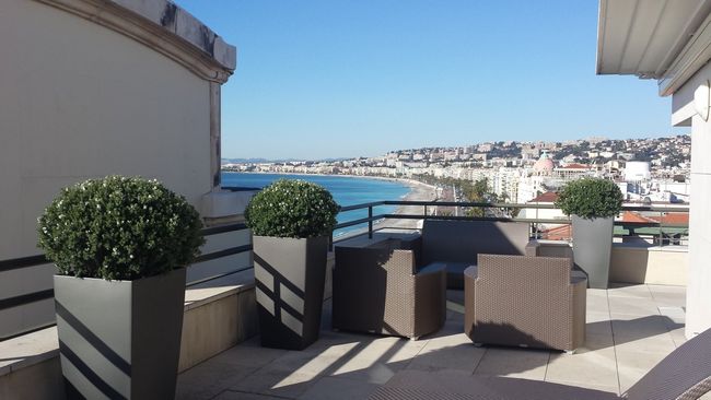 Terrasse avec vue sur la mer