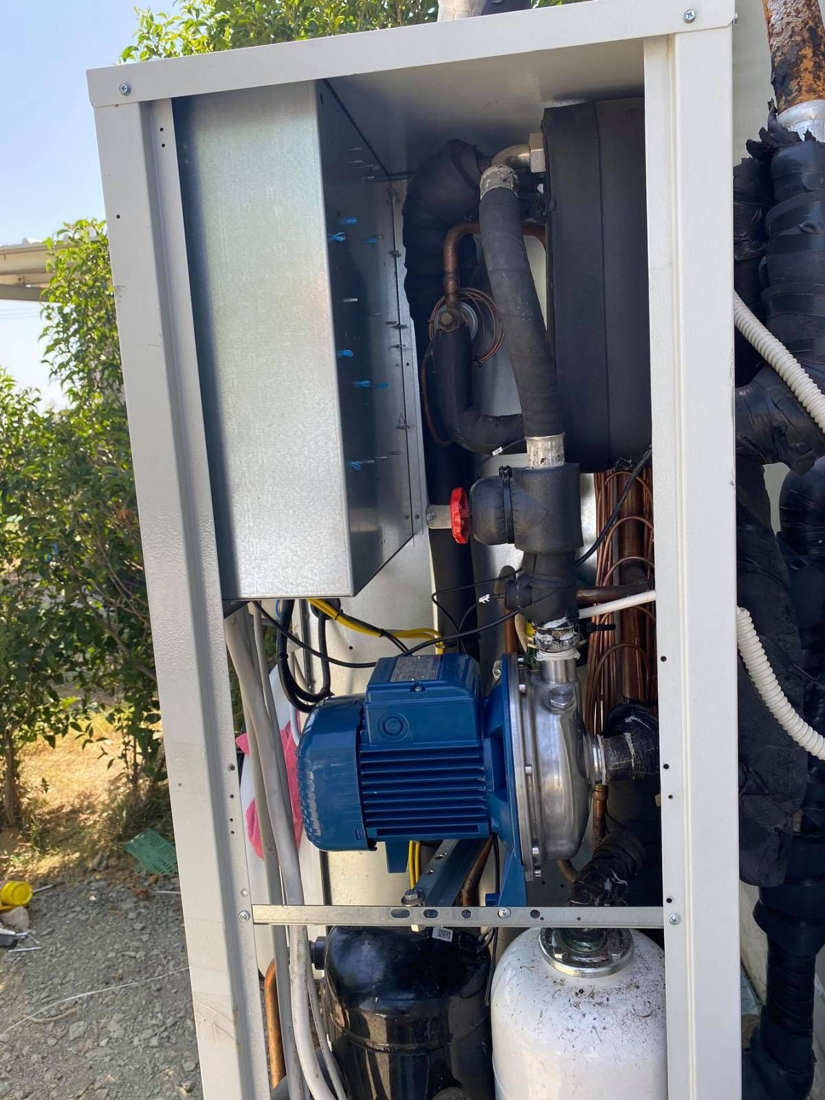 Συντήρηση ψύκτη και αποκατάσταση βλάβης