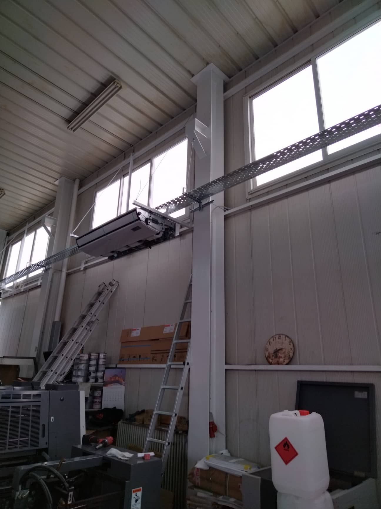 Εγκατάσταση κλιματιστικού οροφής