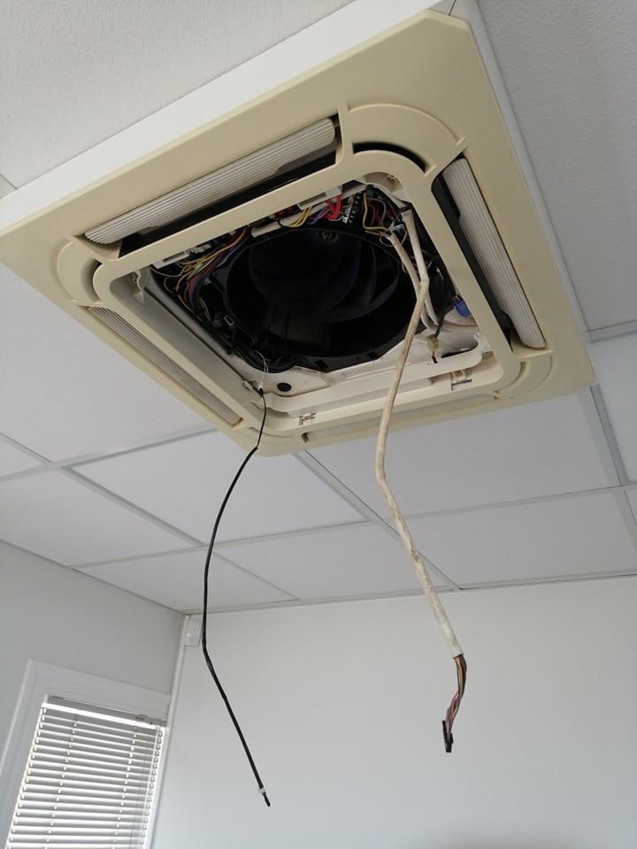 Απολύμανση Γενική Συντήρηση κλιματιστικού κασέτα