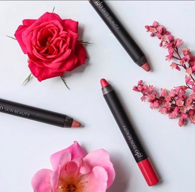 Make-Up Glo Skin | The FACE - Denise Claire Gadient | Hautanalyse, Hautpflege, Kosmetik, Gesichtsbehandlung | Zürich Bellevue