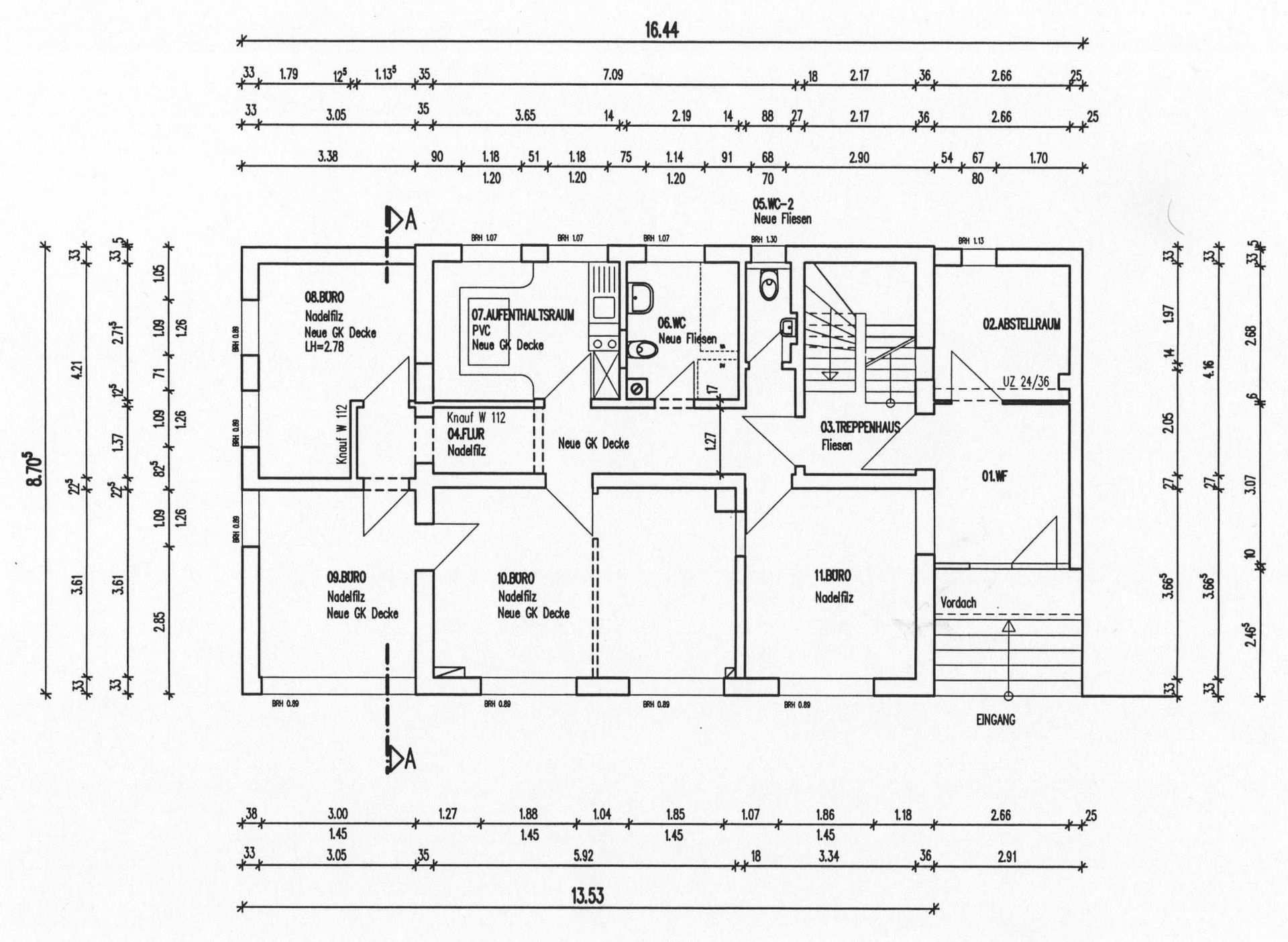 Grundrisse eines Bürogebäudes mit vielen Räumen