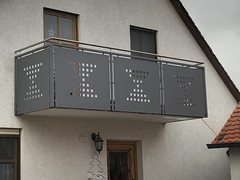 Balkon, Geländer