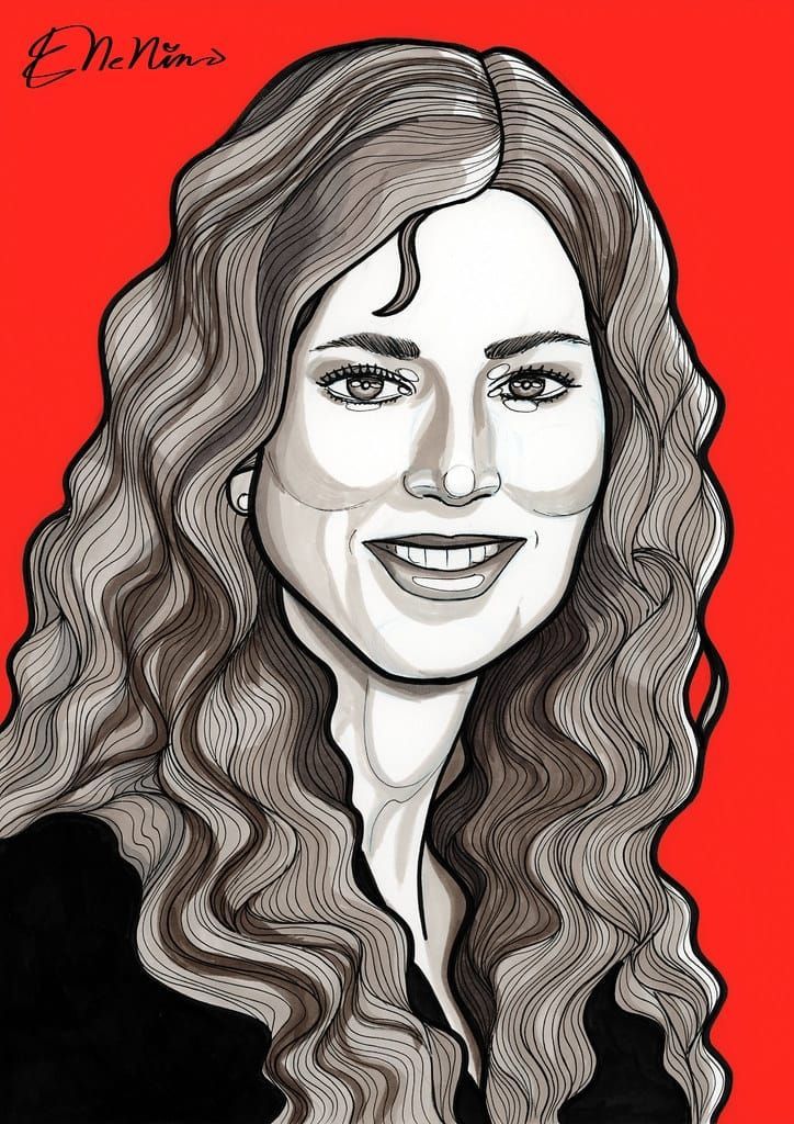 Ilustración de una mujer sonriente con cabello ondulado, sobre un fondo rojo.