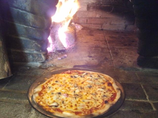 Pizzas feux de bois à Morgat Crozon