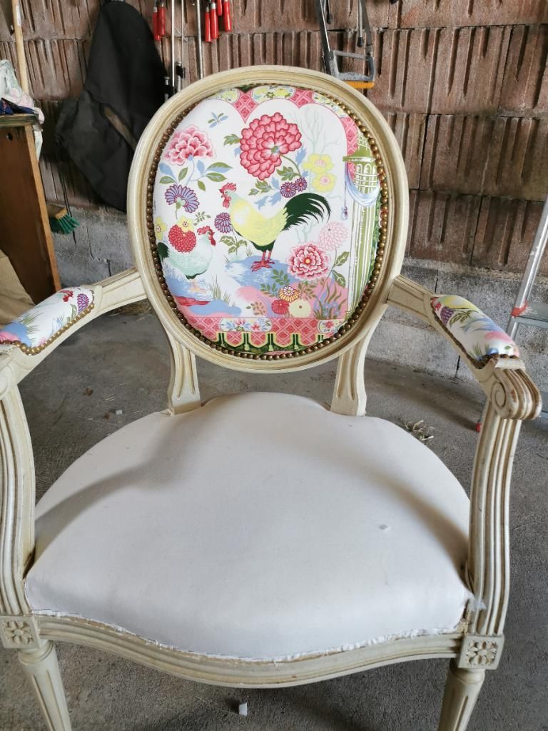 Après restauration fauteuil beige