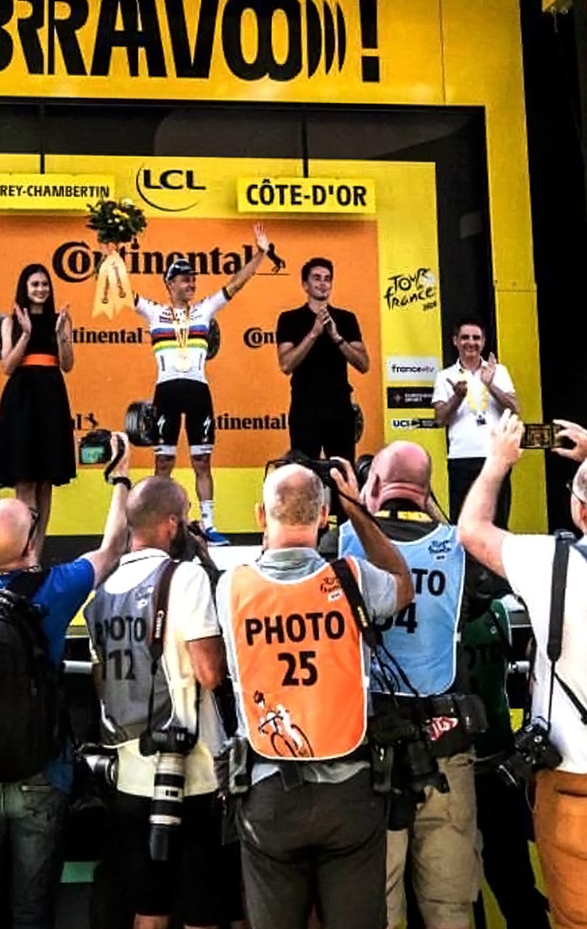 Dossards photographes officiels du Tour de France