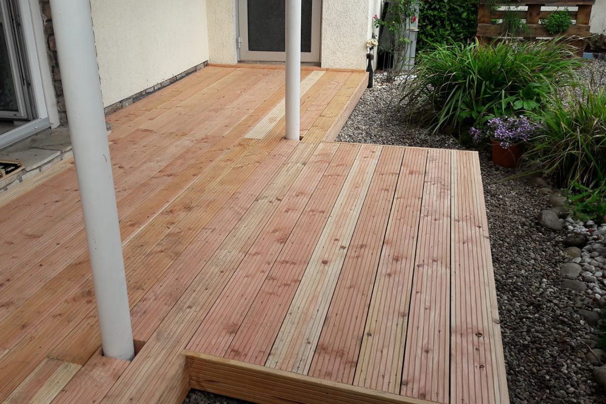Holzterrasse