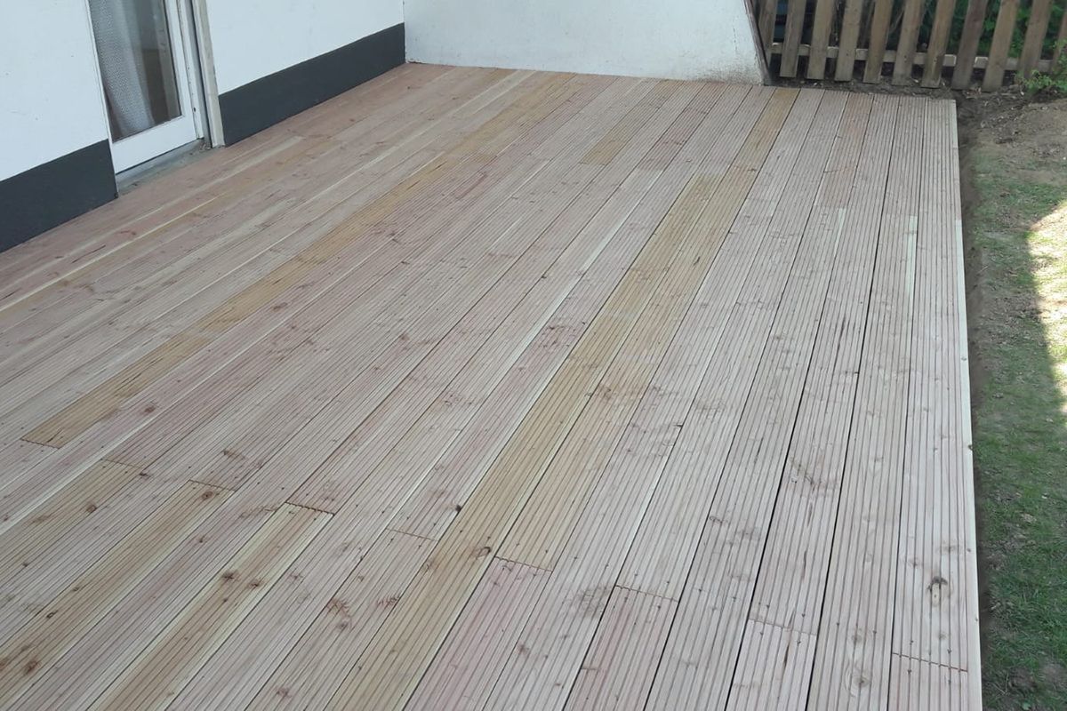 Holzterrasse