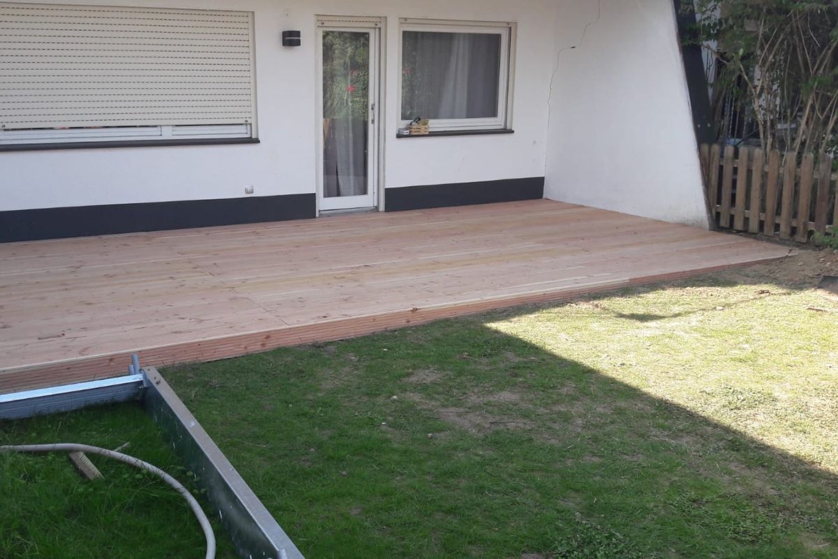 Holzterrasse