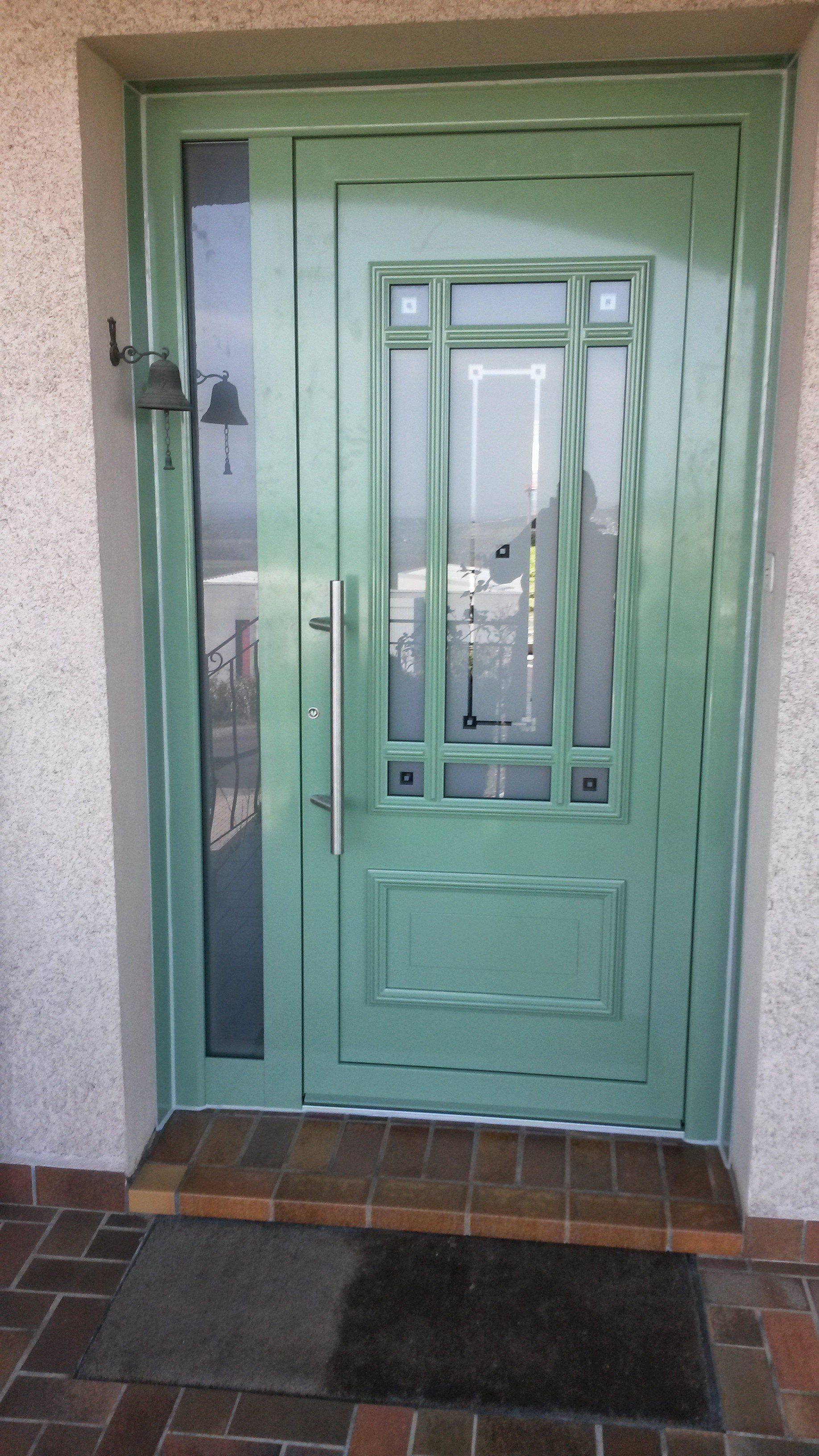 Porte d'entrée vitrée