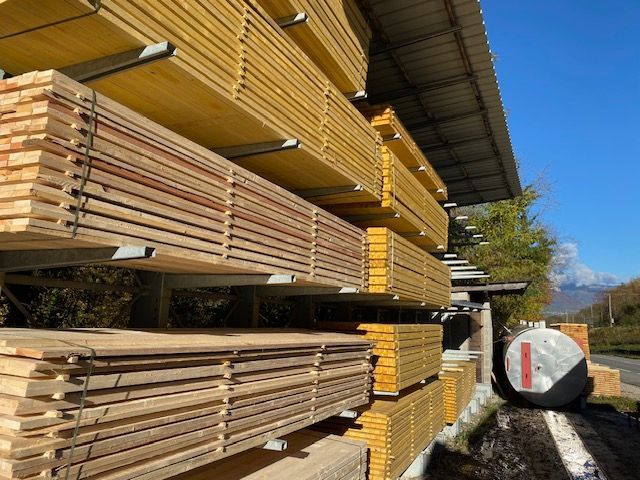 Planche de bois de résineux