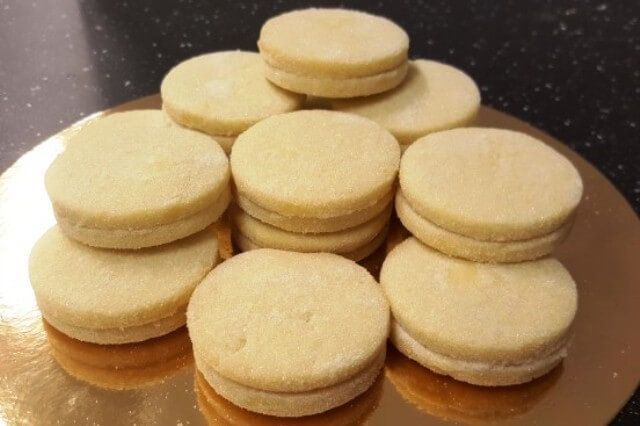 HERRASVÄEN PIKKULEIVÄT (L, K). Saatavilla myös vegaanisena tai gluteenittomana.