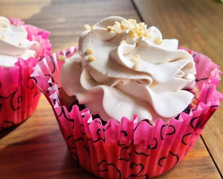 KINUSKINEN VADELMAMUFFINSSI (L, VE, K, M)