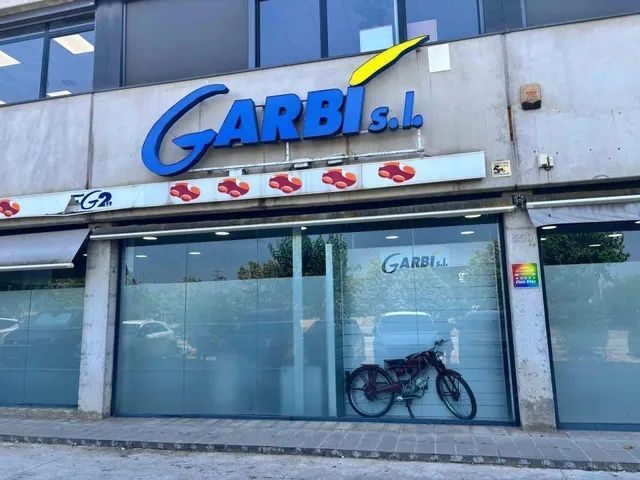 Fachada de la oficina de Garbí