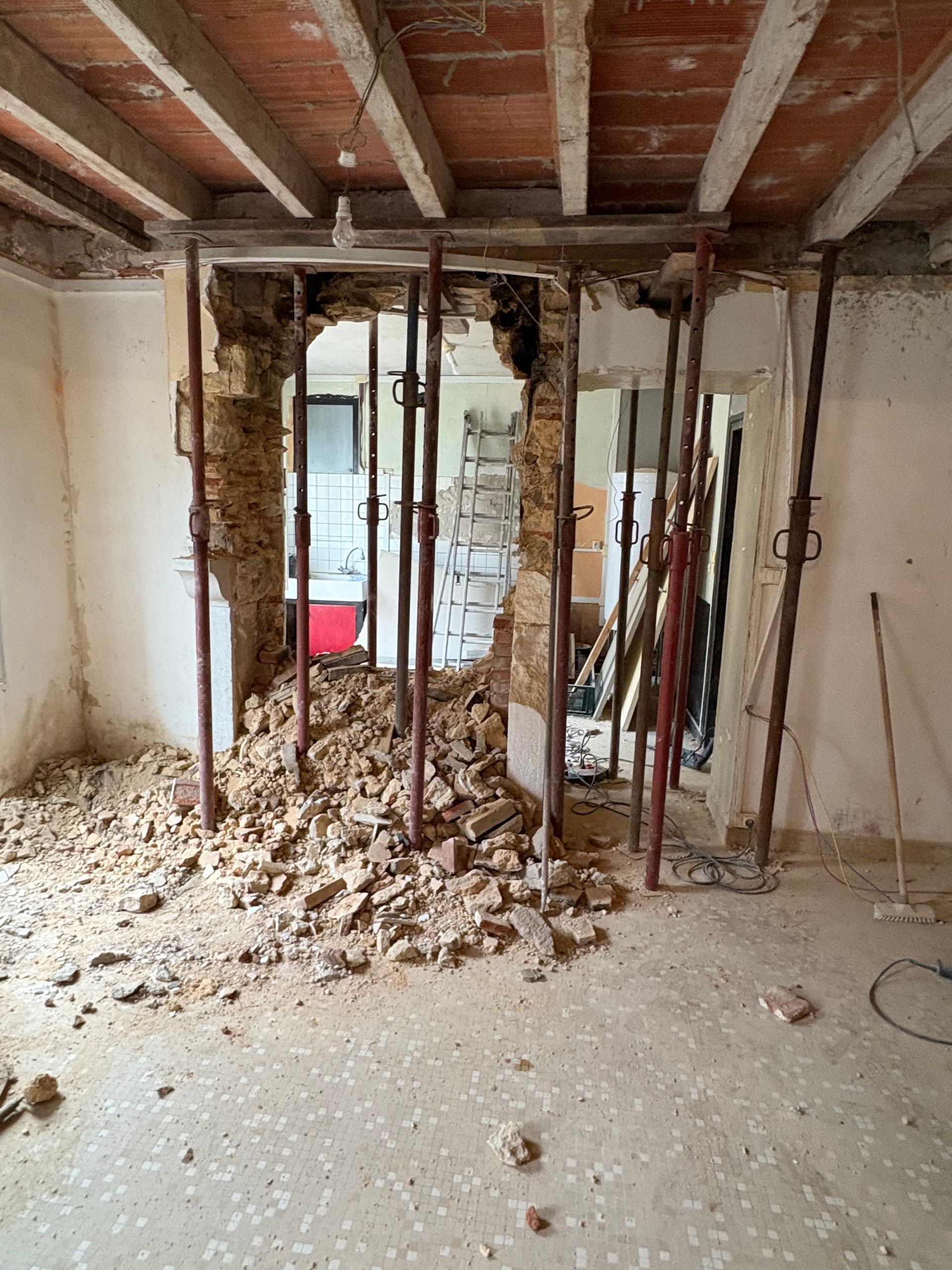 couloir en cour de rénovation 