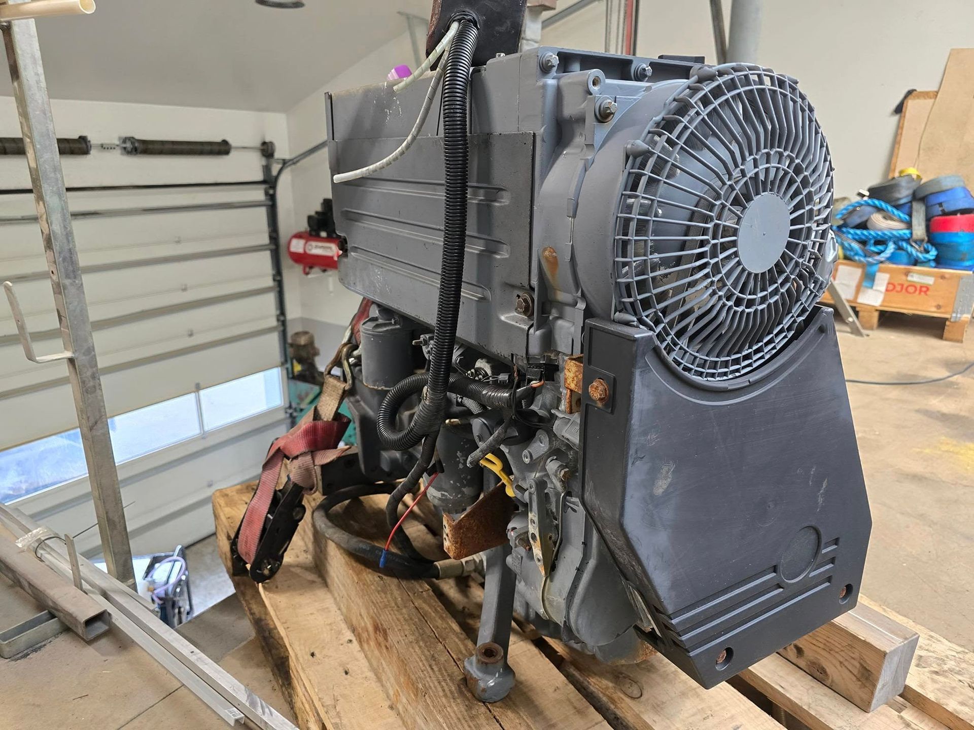 Til sölu DEUTZ BL4L 1011F diesel vél