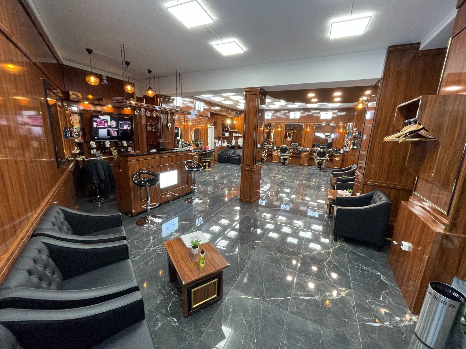 Best Cut Coiffeur in Adliswil