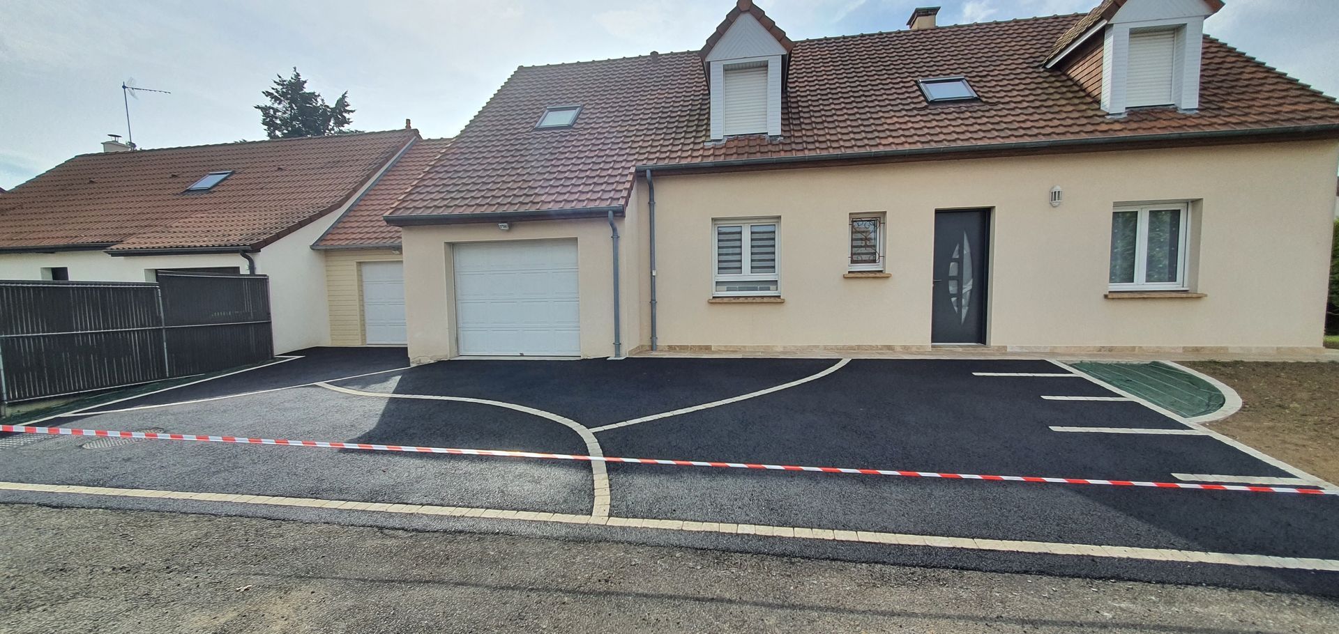 Création d'une allée de garage de maison