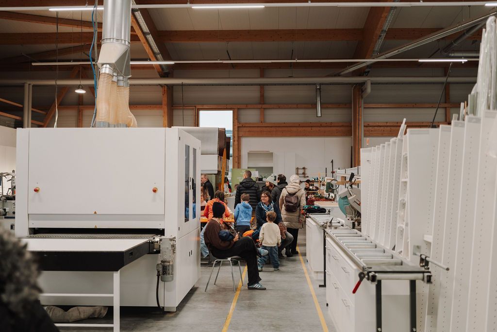 Winterzauber 2025 in der Produktionshalle von Häckl