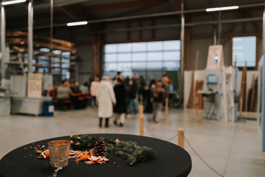 Winterzauber 2025 in der Produktionshalle von Häckl