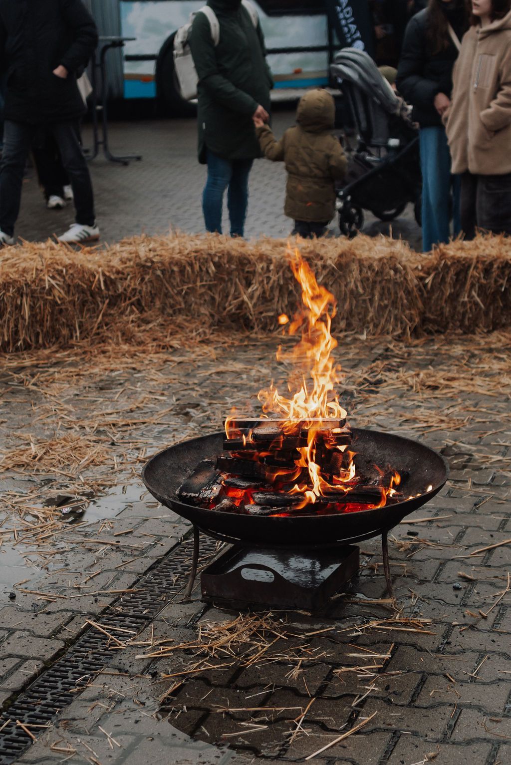 Winterzauber 2025 in der Produktionshalle von Häckl