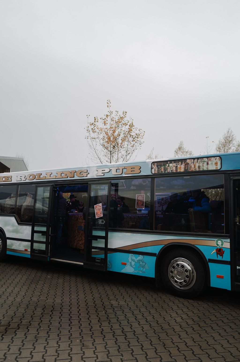 Winterzauber 2025 in der Produktionshalle von Häckl