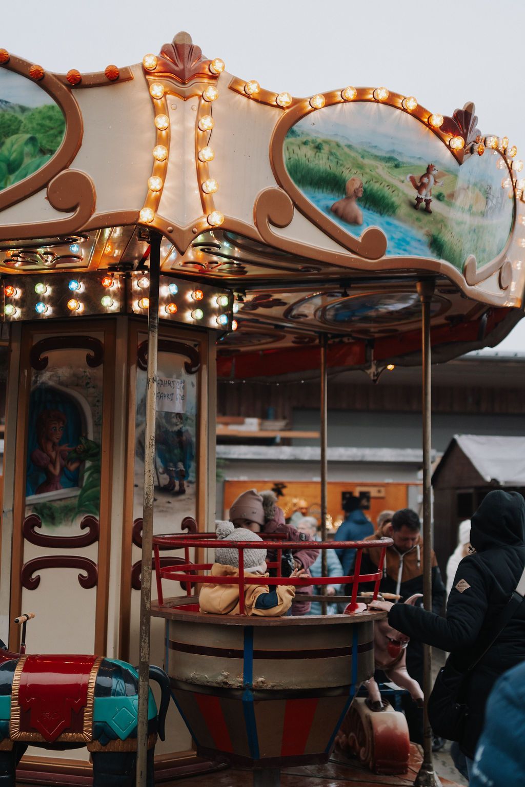 Winterzauber 2025 in der Produktionshalle von Häckl