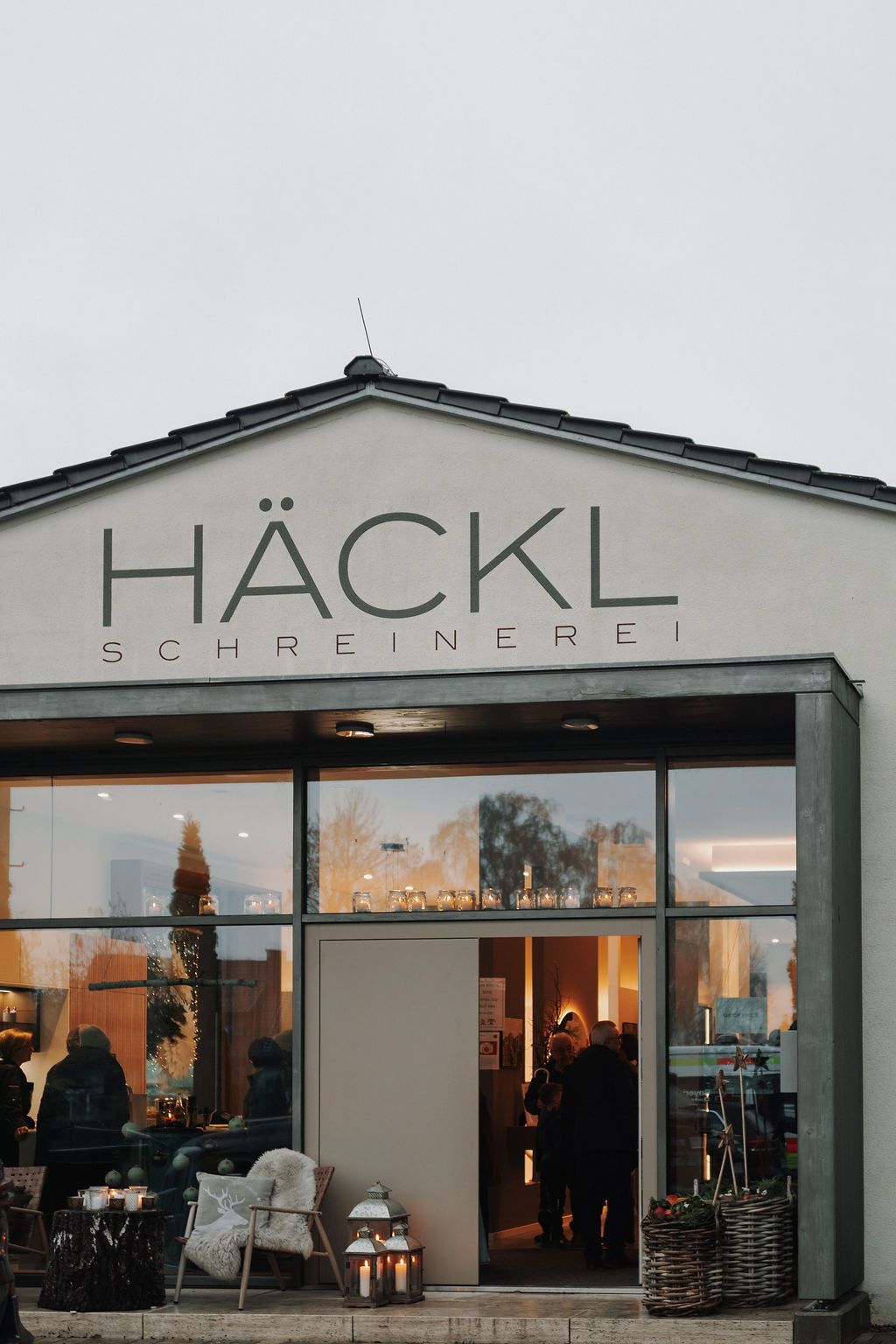 Winterzauber 2025 in der Produktionshalle von Häckl