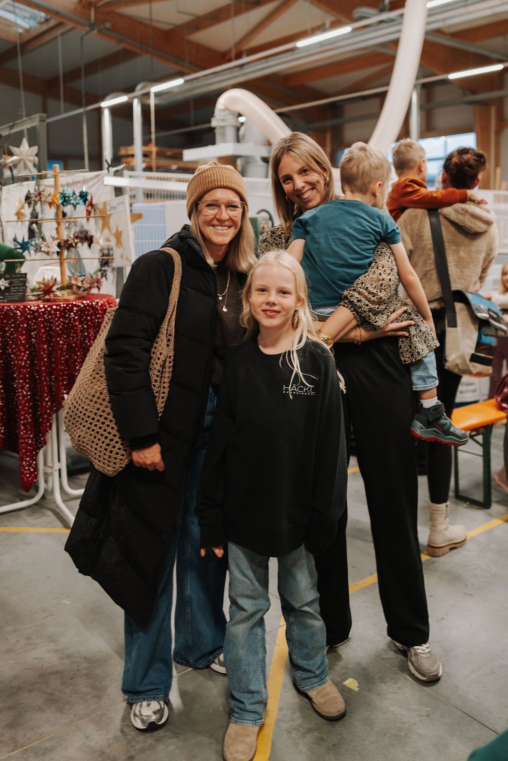 Winterzauber 2025 in der Produktionshalle von Häckl