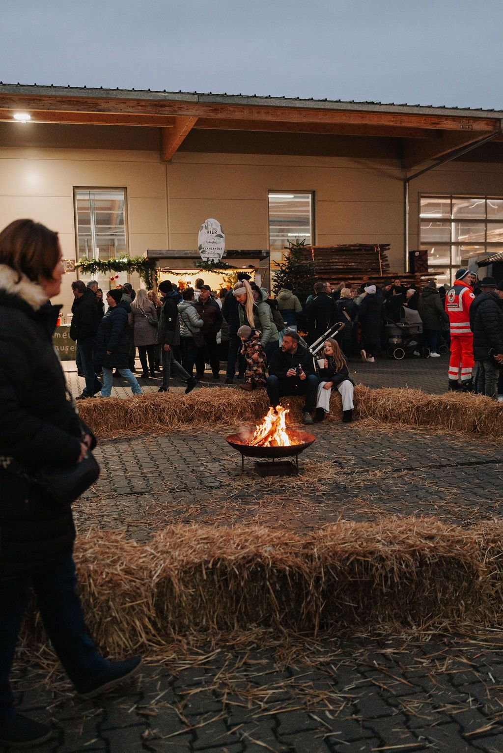 Winterzauber 2025 in der Produktionshalle von Häckl