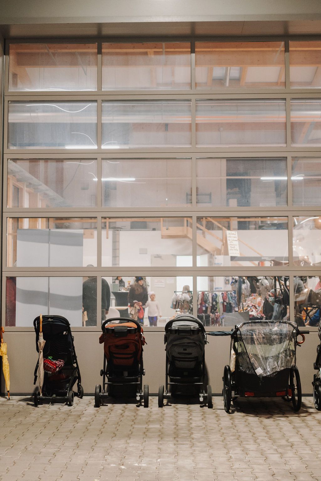 Winterzauber 2025 in der Produktionshalle von Häckl