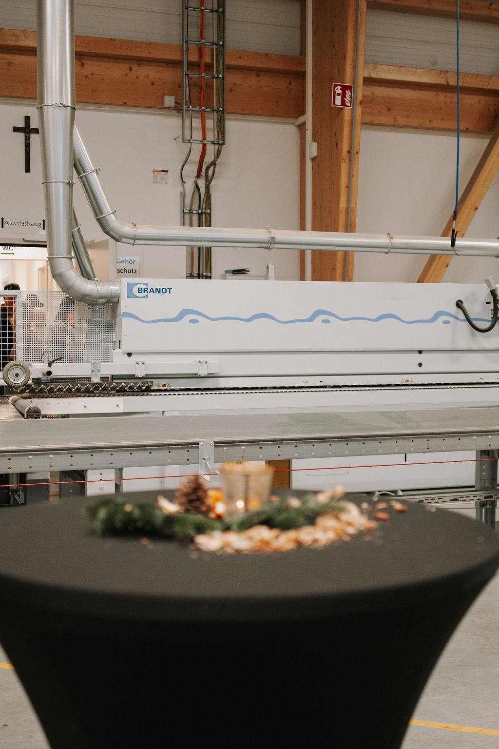 Winterzauber 2025 in der Produktionshalle von Häckl