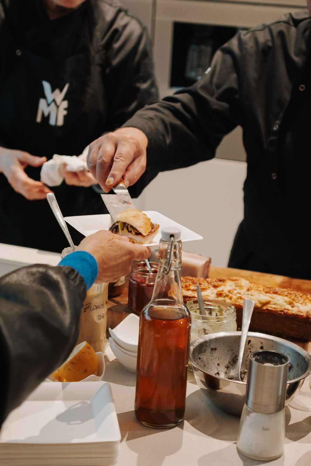 Winterzauber 2025 in der Produktionshalle von Häckl